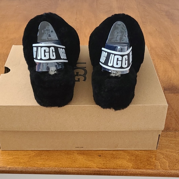 🖤UGG sandals🖤 - Picture 3 of 6